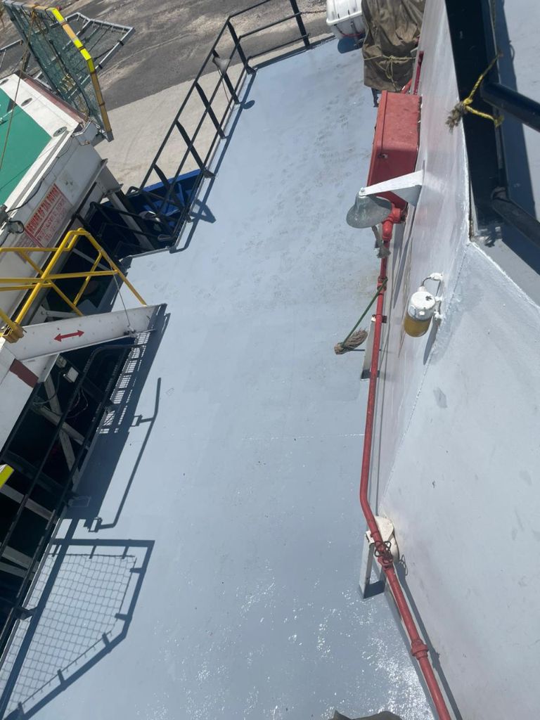 offshore support vessel open deck