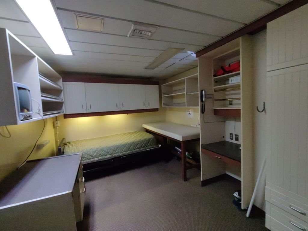 offshore vessel onboard facilities